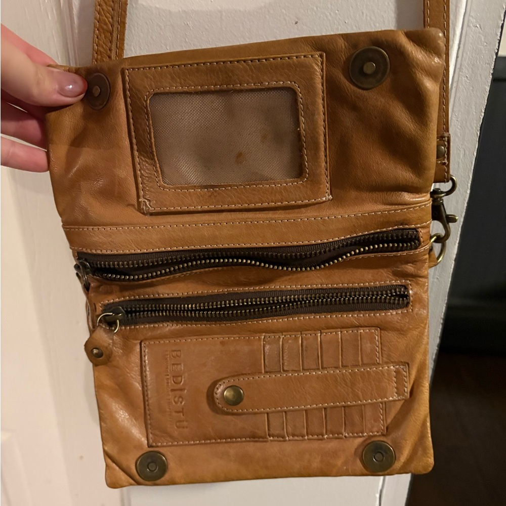 BedStu genuine leather cross body purse. - Picture 2 of 2